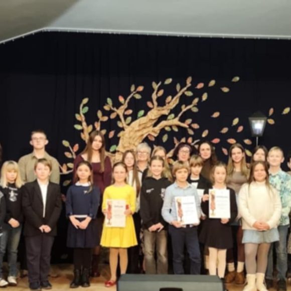 XVI EDYCJA POWIATOWEGO KONKURSU „JESIEŃ W SZTUCE”