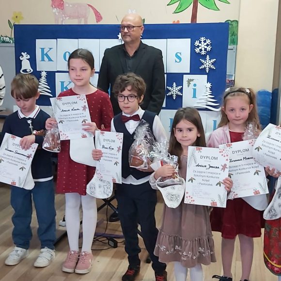 Szkolny Konkurs „Kolędy i Pastorałki”