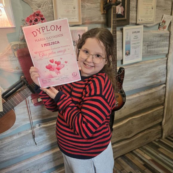 “Głos pełen emocji”