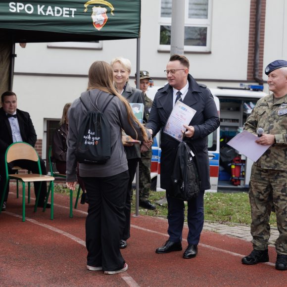 Powiatowy Konkurs Matematyczny „Misja: Matematyka”, organizowany przez Liceum Ogólnokształcące w Trzebini.