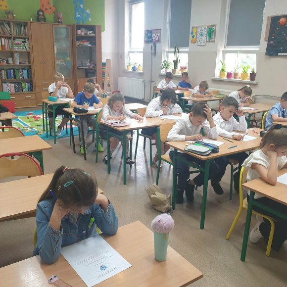 Szkolny konkurs matematyczny dla klas 1-3 “Z MATEMATYKĄ ZA PAN BRAT”